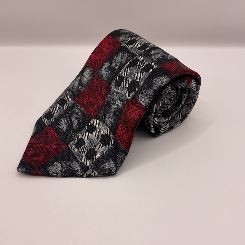 Torriant Black/Red/Silver/Gray Geometric Vintage‎ Retro Pattern 3.5 Wide